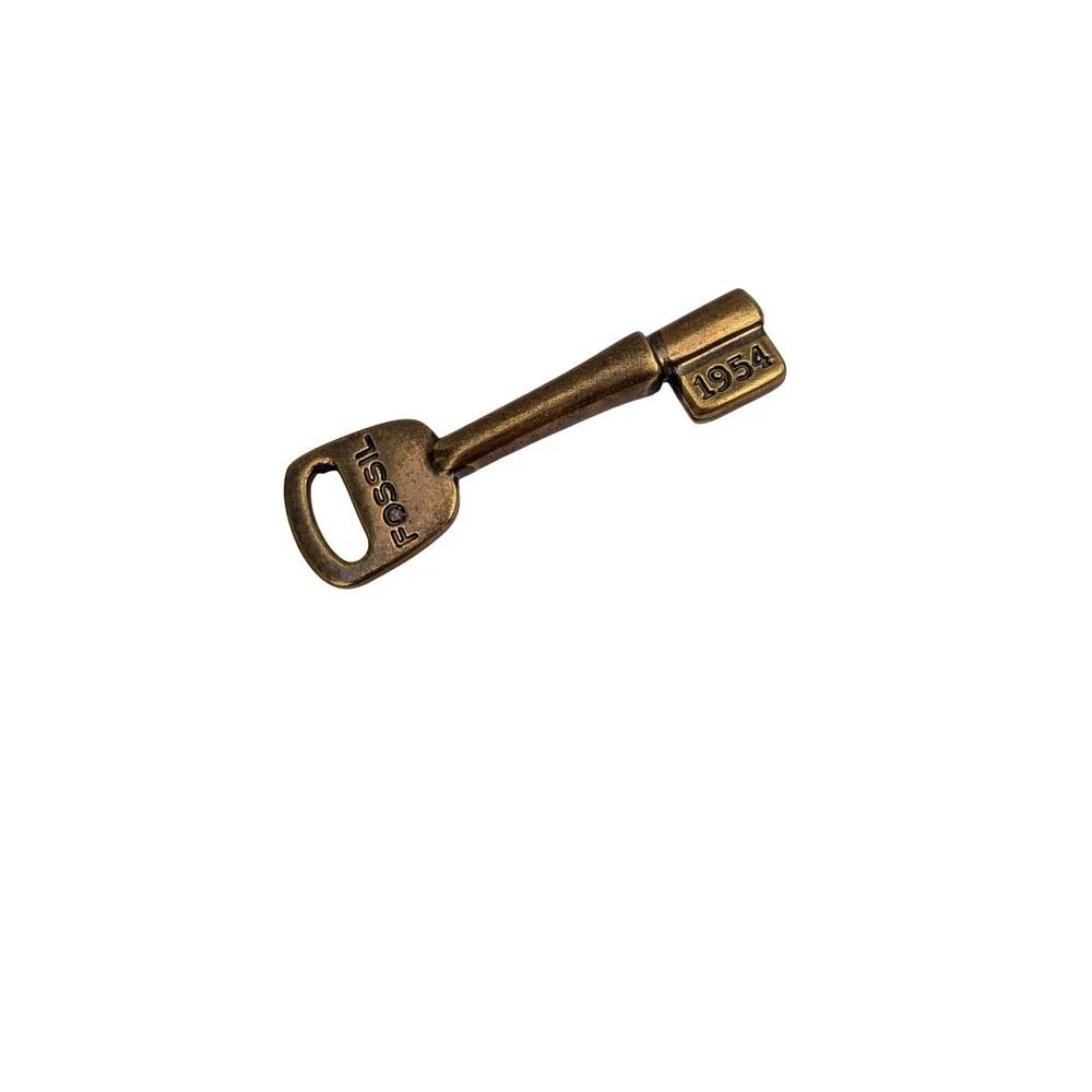 Fossil 1954 Key Charm Antiqued Brass Tone Purse Hangtag Replacement Accessory